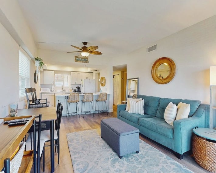Modern Oceanfront Condo With Outdoor Pool, Balcony, & Washer/dryer