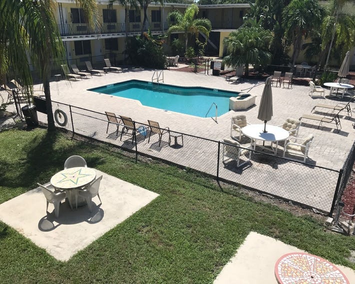 Key Largo Inn