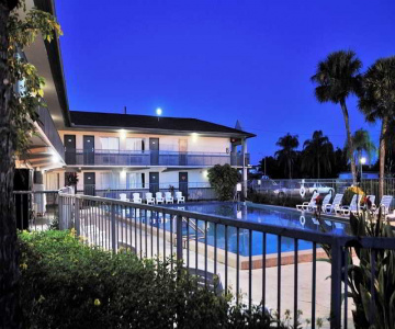 Super 8 by Wyndham Kissimmee