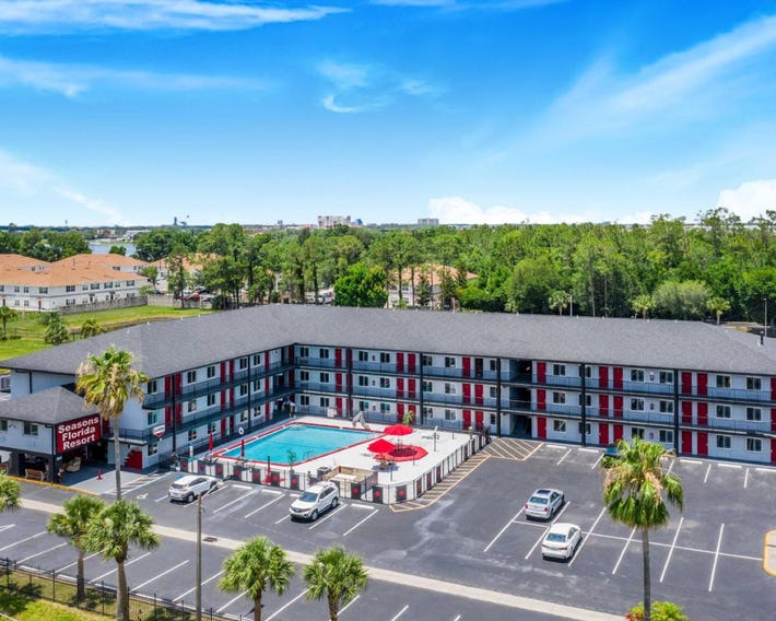 Seasons Florida Resort