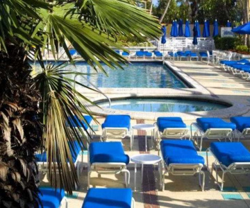 Miami Beach Resort & Spa