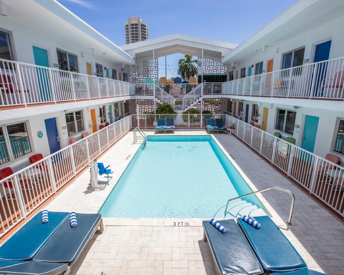 Waterside Hotel and Suites