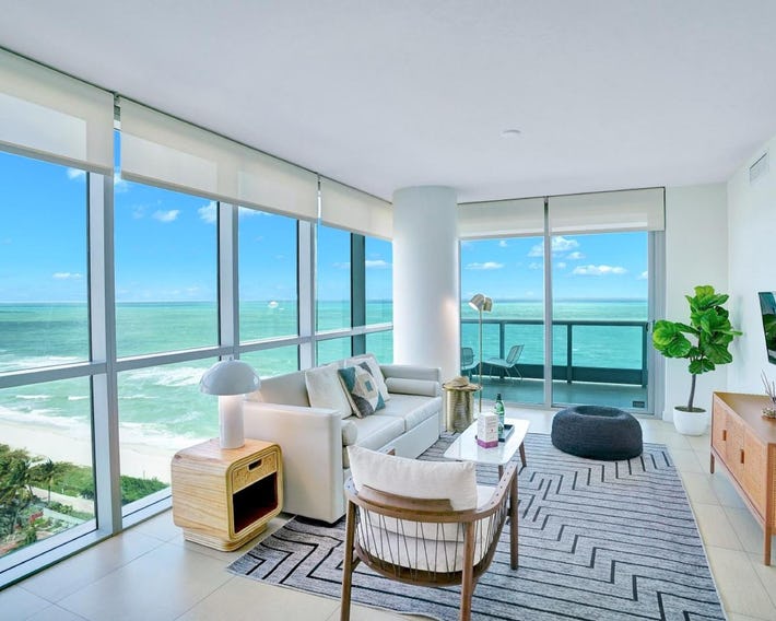 Monte Carlo Miami Beach Condo by Dharma Home Suites