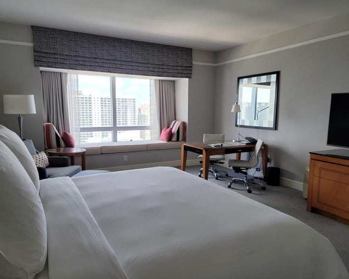 Four Seasons Hotel Miami