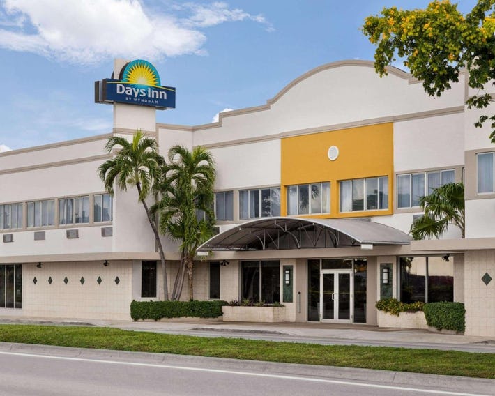 Days Inn by Wyndham Miami Airport North