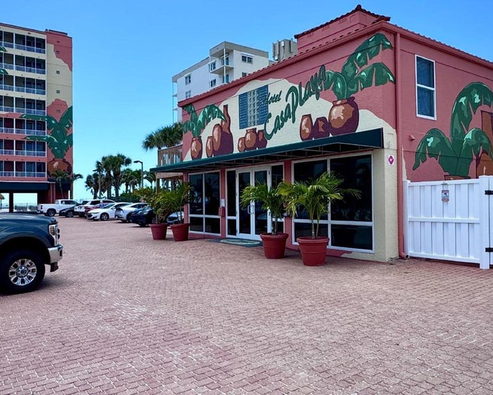 Casa Playa Resort
