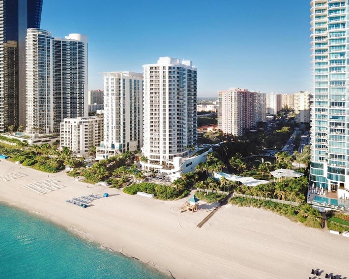 DoubleTree by Hilton Ocean Point Resort - North Miami Beach