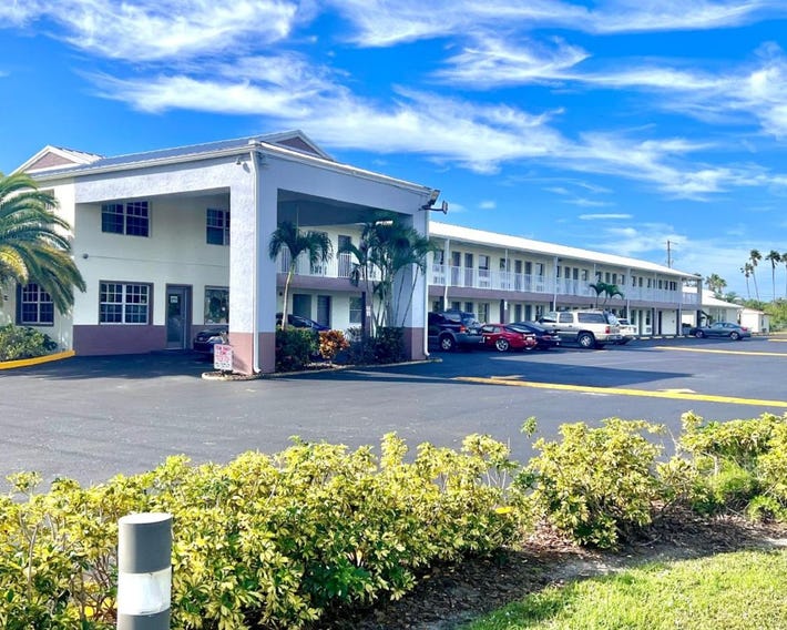 Flamingo Motel