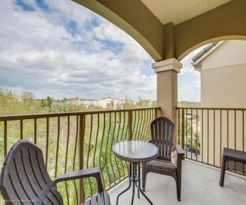 Cozy Condo wPrivate Balcony & FREE Resort Access