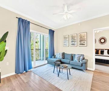 2BR Condo - Pool & Games - Near Disney