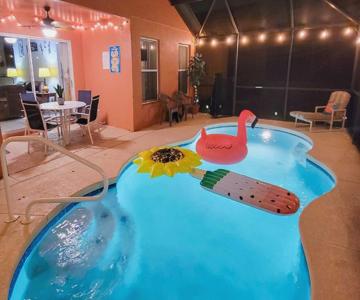 10 Mi to Disney + Heated Pool: Florida Abode!