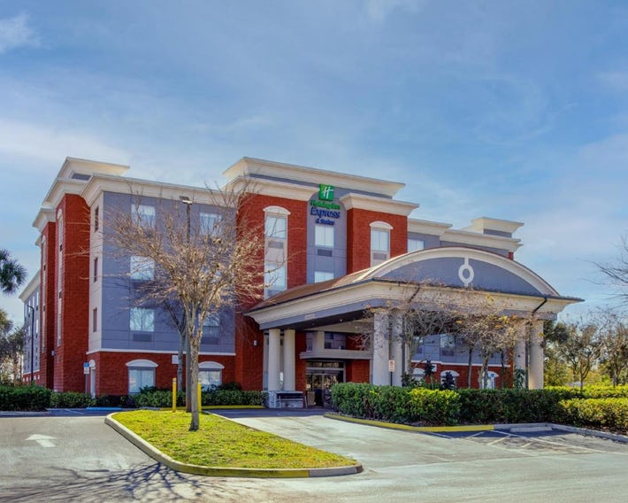 Holiday Inn Express & Suites Orlando-Ocoee East