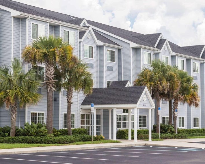 Microtel Inn & Suites by Wyndham Spring Hill/Weeki Wachee