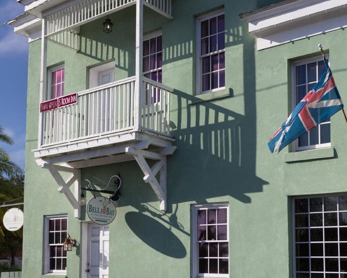 Bella Bay Inn