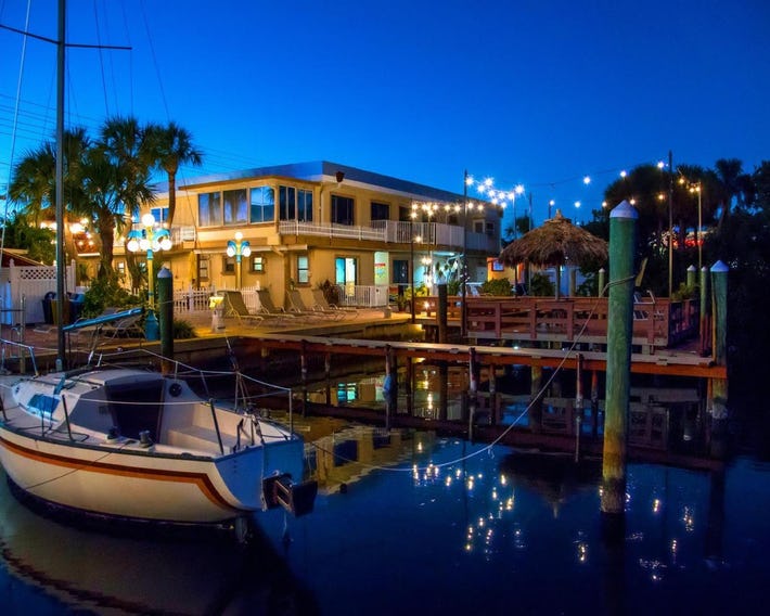 Bayview Plaza Waterfront Resort