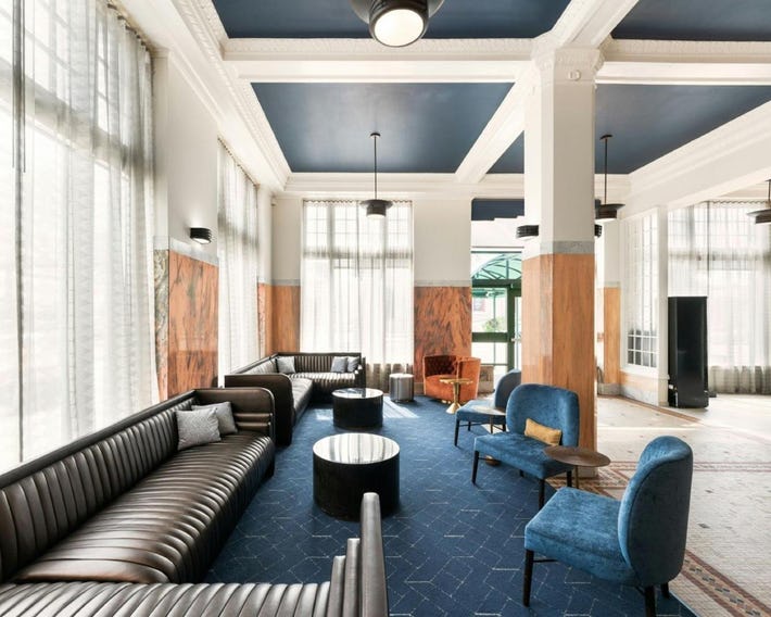 Courtyard by Marriott St. Petersburg Downtown
