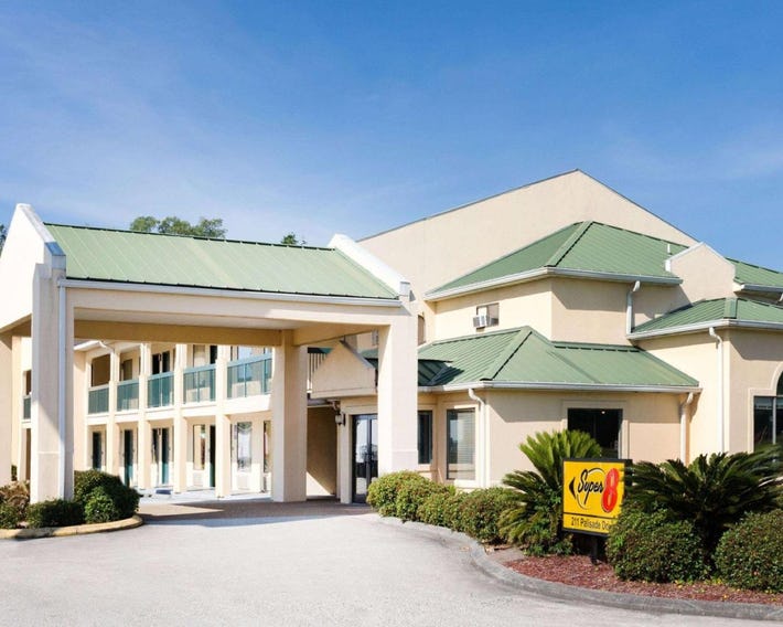 Super 8 by Wyndham Brunswick South I-95