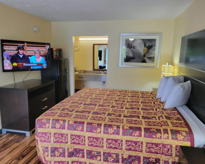 Country Hearth Inn & Suites Cartersville