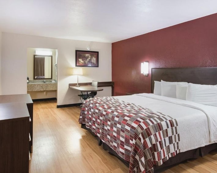 Red Roof Inn & Suites Commerce - Athens