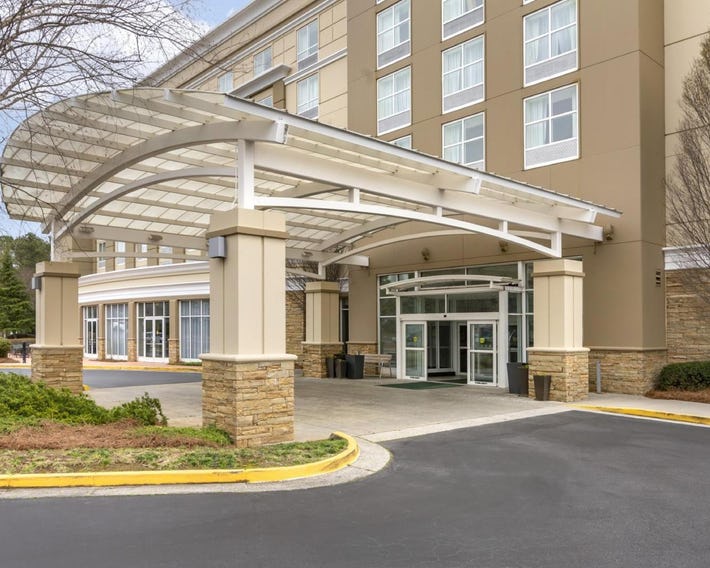 Holiday Inn Atlanta-Gas South Arena Area by IHG