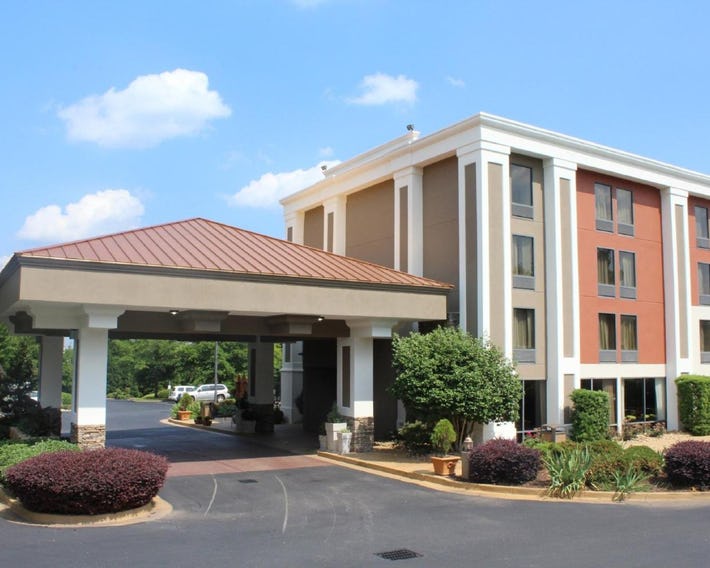 Holiday Inn Express Forsyth