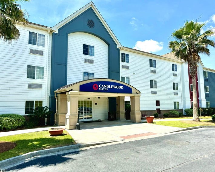 Candlewood Suites Savannah Airport