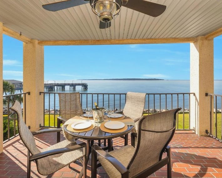 Pier Pointe #204