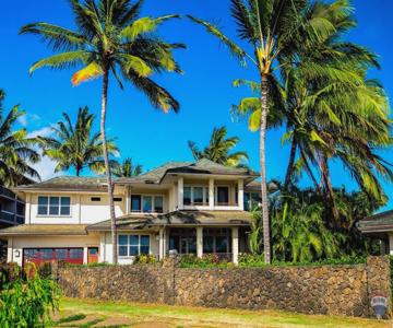Makalae 5 Br home by RedAwning