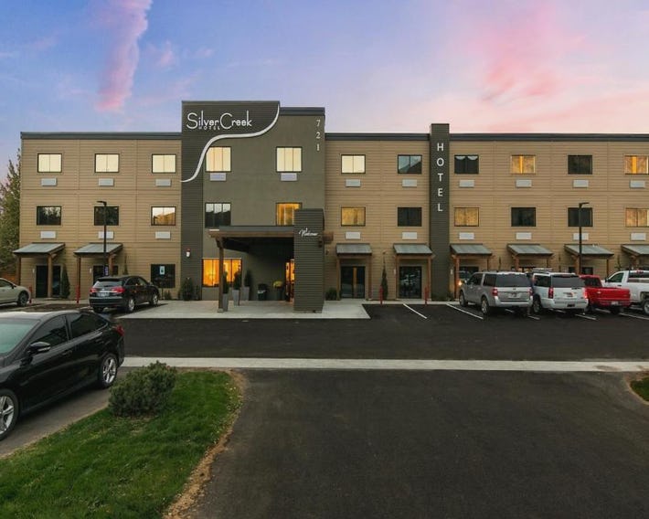 Silver Creek Hotel