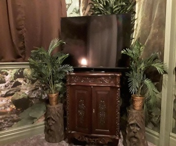 Lions Gate Manor