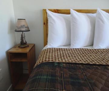Eagle's Nest Motel