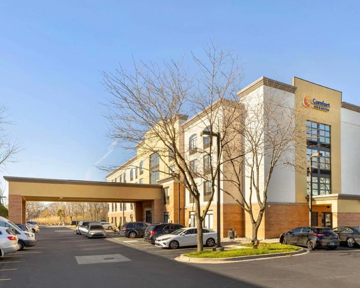 Wingate by Wyndham Arlington Heights