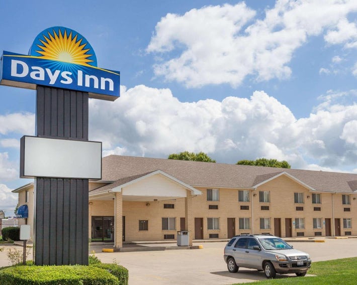 Days Inn by Wyndham Charleston
