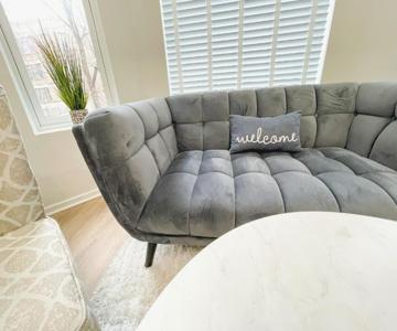 Wrigleyville Friends Unit - 5bdrm