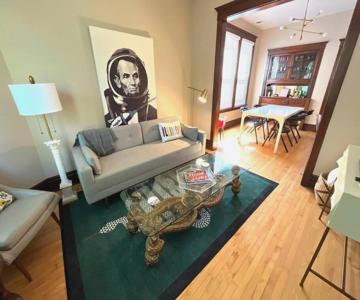 Irving Park updated vintage top unit 2-flat