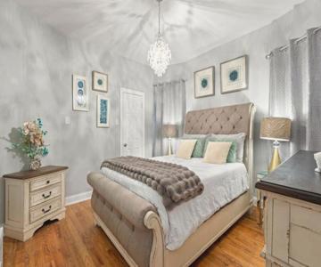 New Luxurious 5BD-2BA Duplex-FREE WINE-2CAR Parking