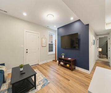 Charming Chicago Apt