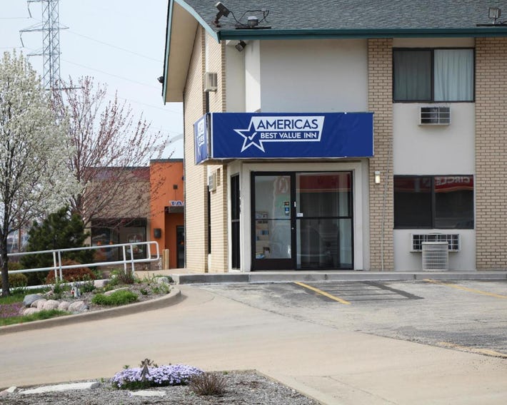 Americas Best Value Inn East Peoria