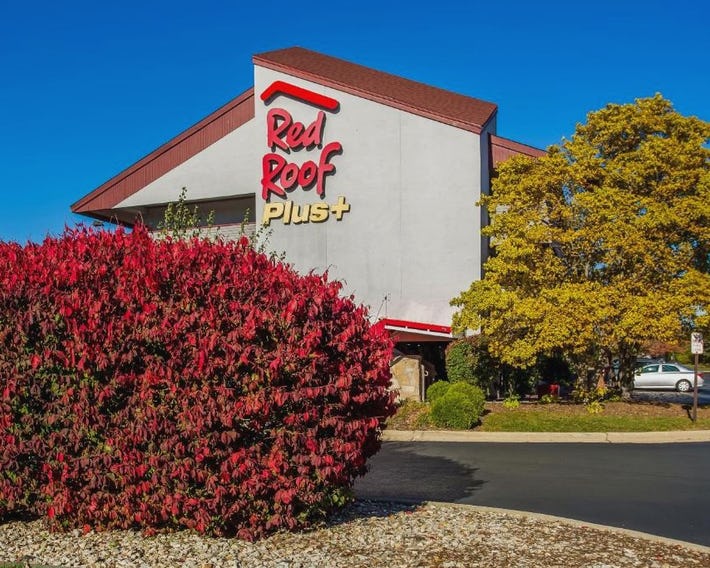 Red Roof Inn PLUS Chicago - Hoffman Estates