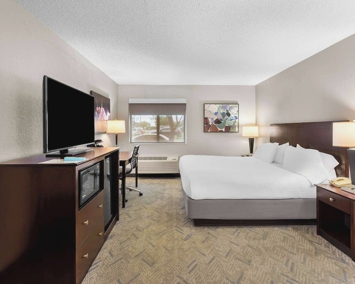 Best Western Oswego Hotel