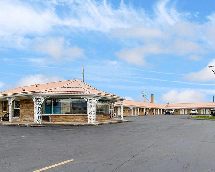 Highway Inn