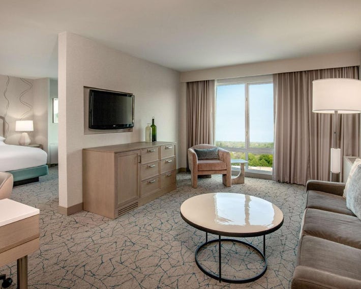 DoubleTree by Hilton Hotel Chicago North Shore Conference Centre