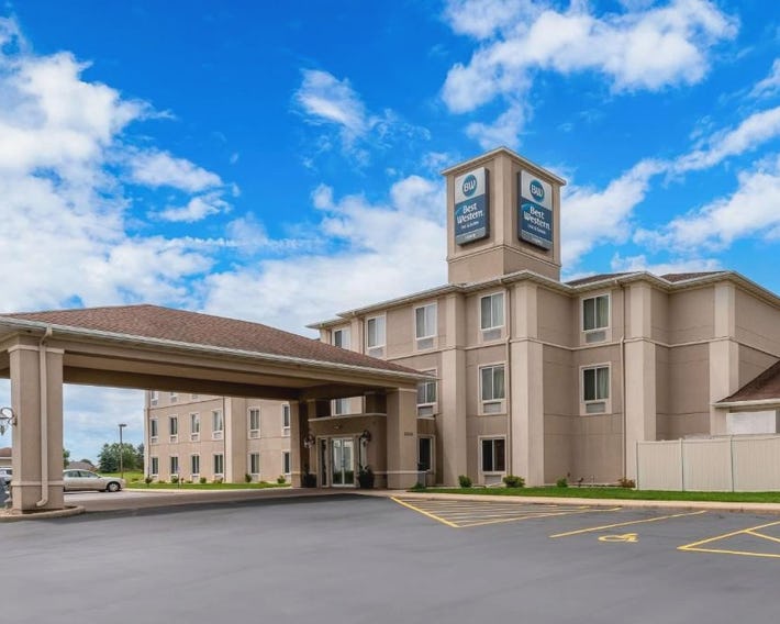 Best Western Legacy Inn & Suites Beloit/South Beloit