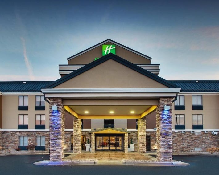 Holiday Inn Express Hotel & Suites Cedar Rapids I-380 at 33rd Avenue by IHG
