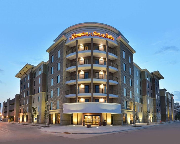 Hampton Inn & Suites Des Moines Downtown