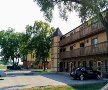 Alexis Park Inn