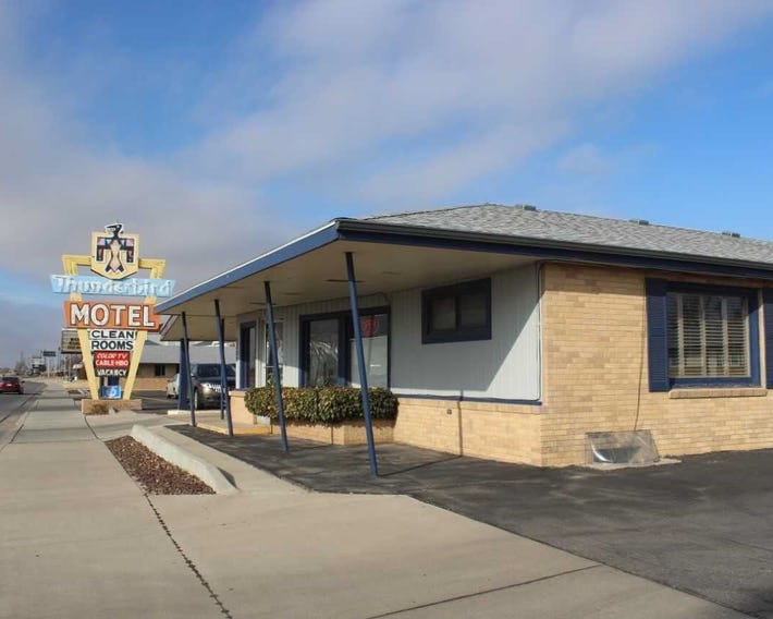Thunderbird Motel