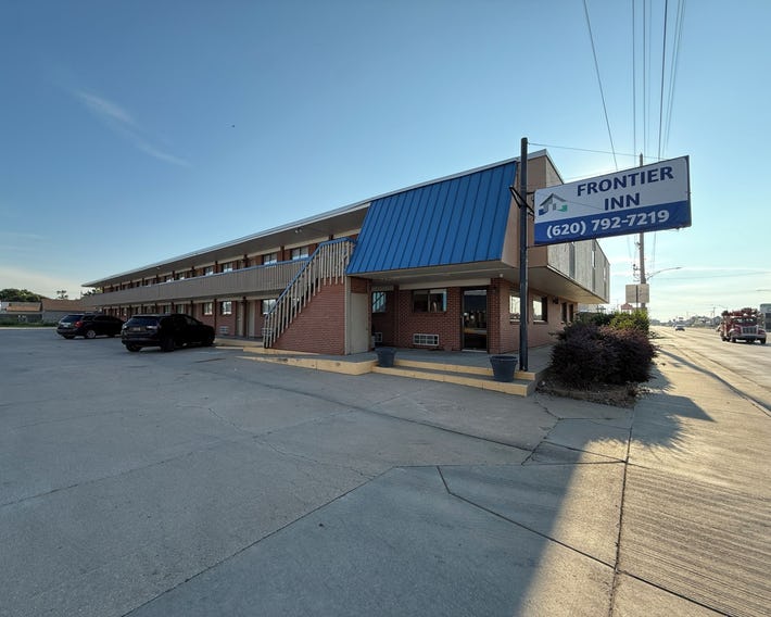 Travelodge by Wyndham Great Bend