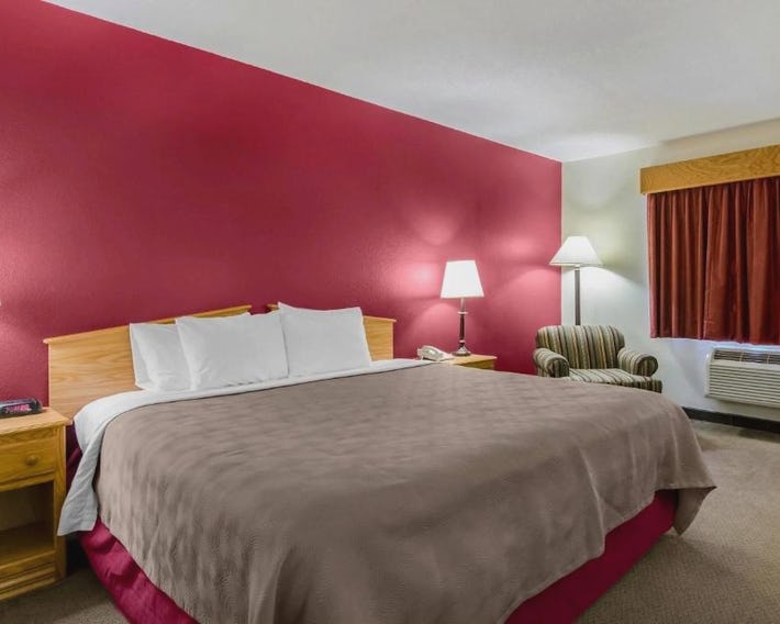 Rodeway Inn Hesston