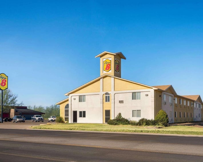 Super 8 by Wyndham Liberal KS